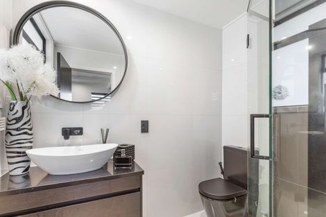 Photo of property in 6 Robertson Street, Glenholme, Rotorua, 3010