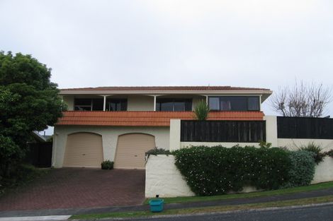 Photo of property in 30 Russleigh Drive, Dinsdale, Hamilton, 3204