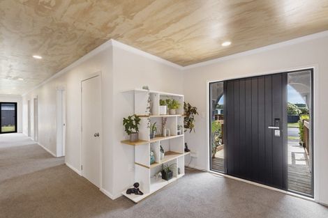 Photo of property in 19 Mangati Road, Bell Block, New Plymouth, 4312