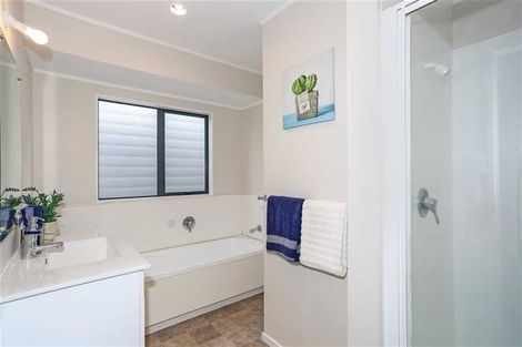 Photo of property in 1/34 Limond Street, Randwick Park, Auckland, 2105