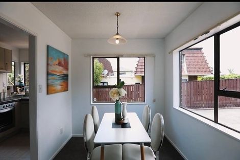 Photo of property in 1/24 Curacao Place, Half Moon Bay, Auckland, 2012