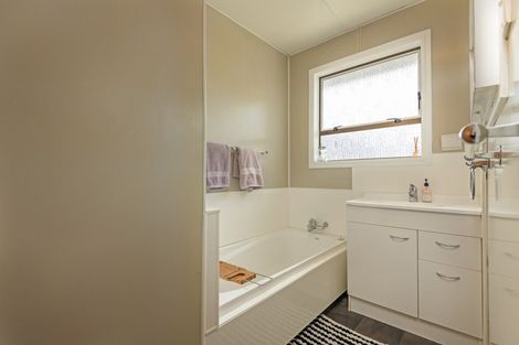 Photo of property in 67 Kaimanawa Street, Kelvin Grove, Palmerston North, 4414