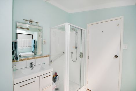 Photo of property in 63 Barrier View Road, Leigh, 0985