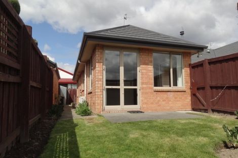 Photo of property in 2/1 Blairdon Place, Bishopdale, Christchurch, 8053