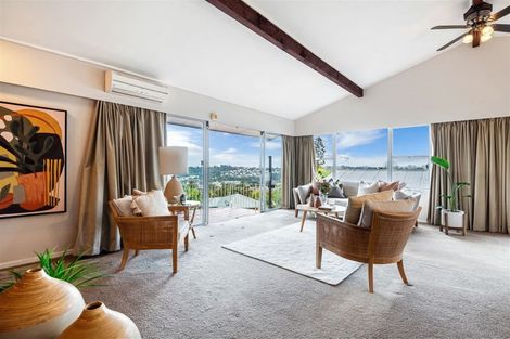 Photo of property in 358 Glenfield Road, Glenfield, Auckland, 0629