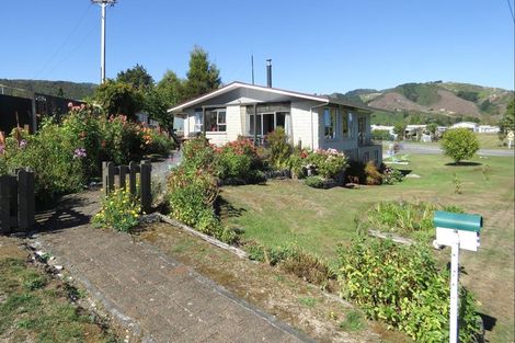 Photo of property in 7 Crampton Road, Reefton, 7830