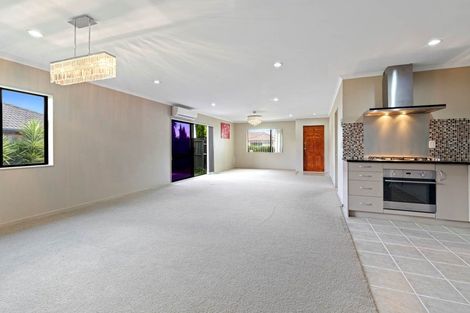 Photo of property in 19 Prado Drive, Pukekohe, 2120