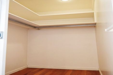 Photo of property in 1/41 Channel Road, Campbells Bay, Auckland, 0630