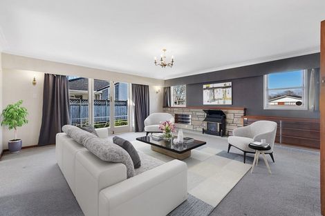 Photo of property in 20 Clare Street, Cambridge, 3434