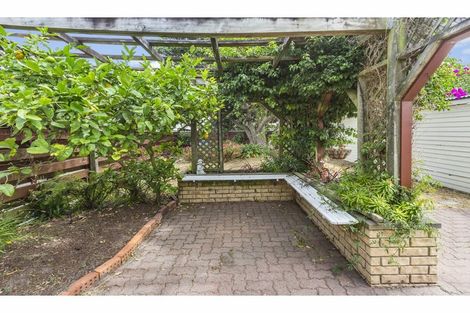 Photo of property in 1 Collins Street, Petone, Lower Hutt, 5012