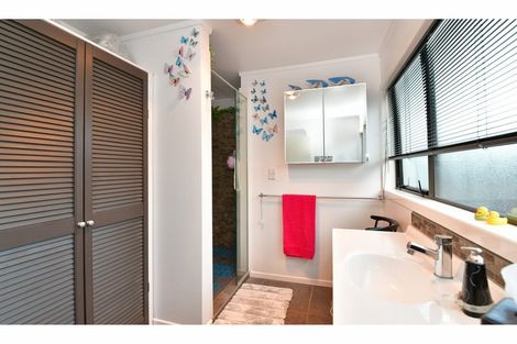 Photo of property in 34 Doment Crescent, Orewa, 0931