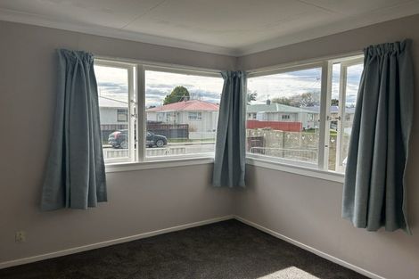 Photo of property in 166 Edinburgh Crescent, Waikiwi, Invercargill, 9810