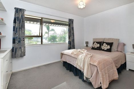 Photo of property in 25 Waiora Road, Stanmore Bay, Whangaparaoa, 0932