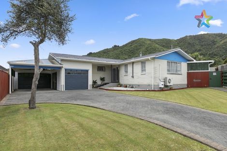 Photo of property in 23 Denver Grove, Totara Park, Upper Hutt, 5018