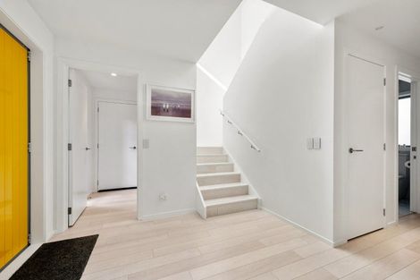 Photo of property in 94 Awa Road, Seatoun, Wellington, 6022