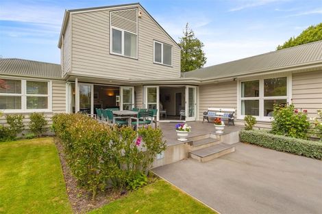 Photo of property in 40 Wai-iti Terrace, Burnside, Christchurch, 8052