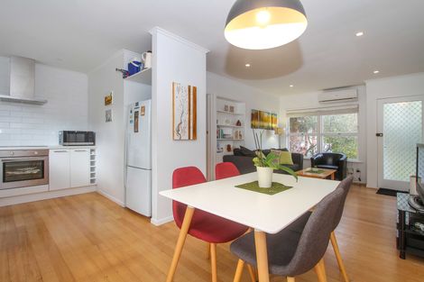 Photo of property in 2/1 Hythe Terrace, Mairangi Bay, Auckland, 0630