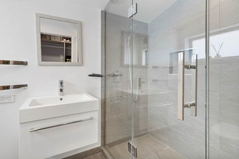 Photo of property in 30a Beckenham Avenue, Royal Oak, Auckland, 1023