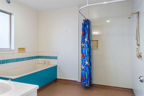 Photo of property in 5 Harry Ell Drive, Cashmere, Christchurch, 8022