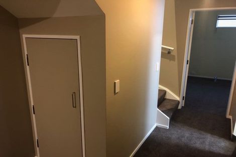 Photo of property in Victoria Villas, 50/35 Pirie Street, Mount Victoria, Wellington, 6011