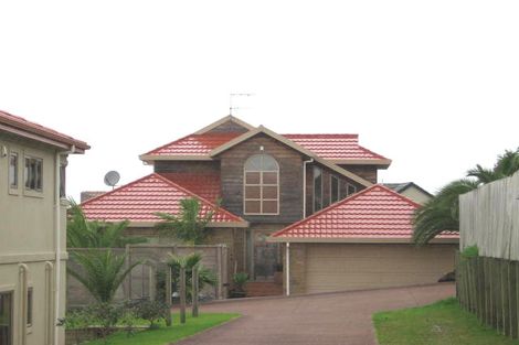 Photo of property in 12 San Fernando Way, Henderson, Auckland, 0612