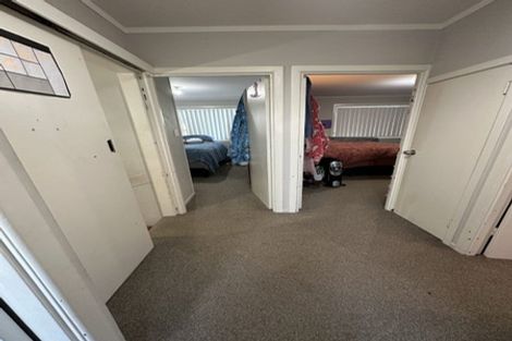 Photo of property in 6 Minton Place, Manurewa, Auckland, 2102