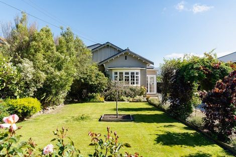 Photo of property in 166 Victoria Road, Saint Clair, Dunedin, 9012