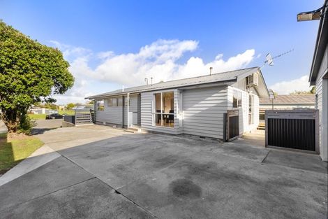 Photo of property in 6 Waltham Court, Cloverlea, Palmerston North, 4412