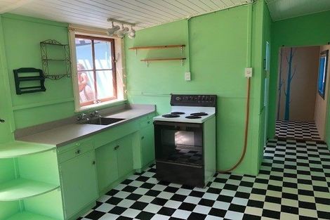 Photo of property in 96 Rosetta Road, Raumati South, Paraparaumu, 5032