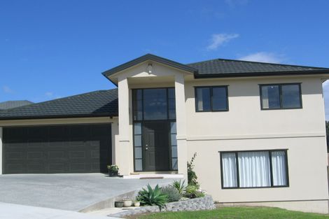 Photo of property in 13 Marbella Crescent, Oteha, Auckland, 0632