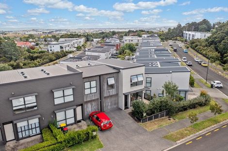 Photo of property in 37 Matairangi Avenue, Totara Heights, Auckland, 2105