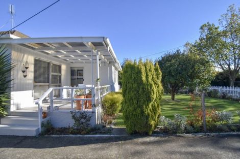 Photo of property in 35 Clifton Avenue, Carterton, 5713