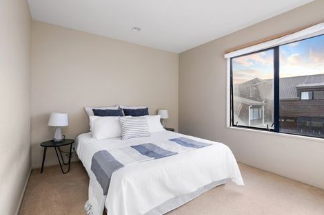 Photo of property in 9a Sunbrae Grove, Mount Maunganui, 3116