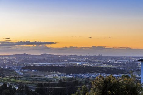 Photo of property in 6 Annmarie Avenue, Totara Park, Auckland, 2019