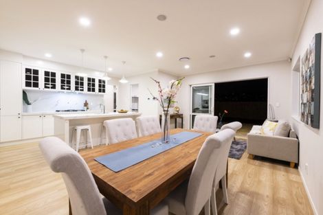 Photo of property in 30 Carrickdawson Drive, Flat Bush, Auckland, 2019