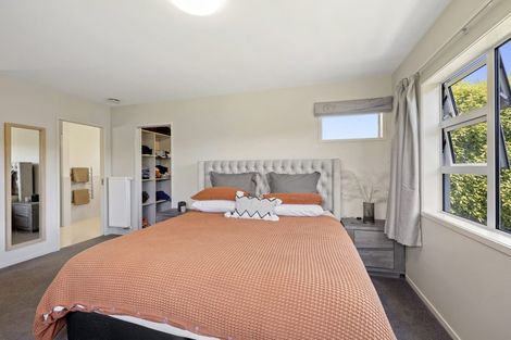 Photo of property in 32 Redwood Crescent, Hurdon, New Plymouth, 4310