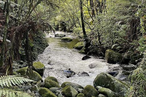 Photo of property in 1291 Carrington Road, Hurworth, New Plymouth, 4371