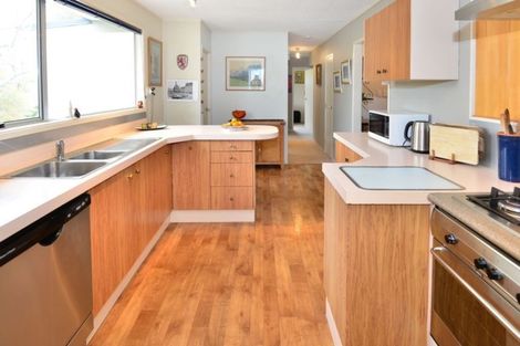 Photo of property in 5 Peterhouse Place, West Harbour, Auckland, 0618