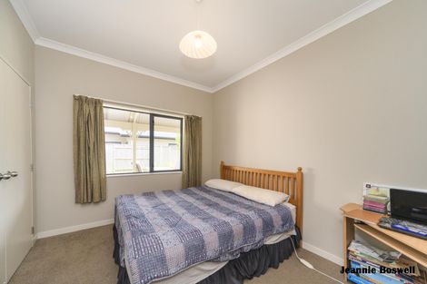 Photo of property in 71 Bryant Street, Takaro, Palmerston North, 4412