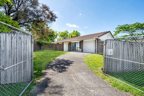 Photo of property in 52 Aviemore Drive, Highland Park, Auckland, 2010