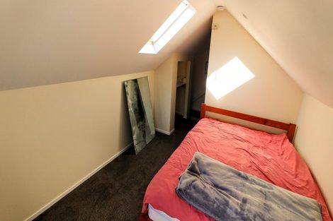 Photo of property in 102 Parkvale Road, Karori, Wellington, 6012