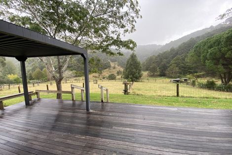 Photo of property in 122 Upper Waiwera Road, Puhoi, Silverdale, 0994