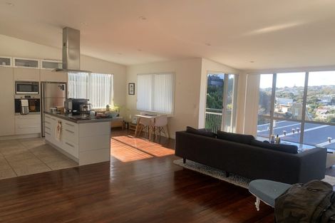 Photo of property in 56 Tiketike Way, Brooklyn, Wellington, 6021