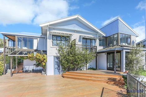 Photo of property in 18 Mount Pleasant Road, Mount Pleasant, Christchurch, 8081
