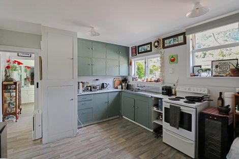 Photo of property in 68 Tawhai Street, Stokes Valley, Lower Hutt, 5019