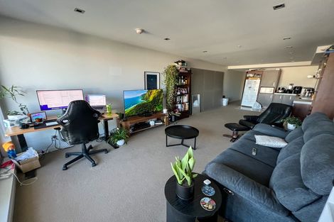 Photo of property in Monument Apartments, 9d/245 Wakefield Street, Te Aro, Wellington, 6011