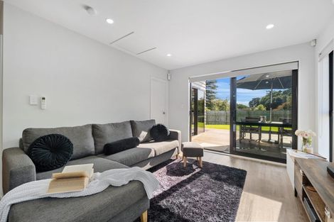 Photo of property in 18 Taupata Lane, Helensville, 0800