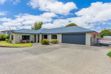 Photo of property in 22 Regent Drive, Paraparaumu Beach, Paraparaumu, 5032