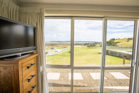 Photo of property in 3354 Kaipara Coast Highway, Glorit, Warkworth, 0984