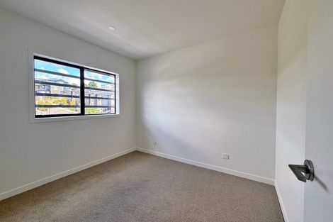 Photo of property in 5/3 Kawau Close, Orewa, 0931